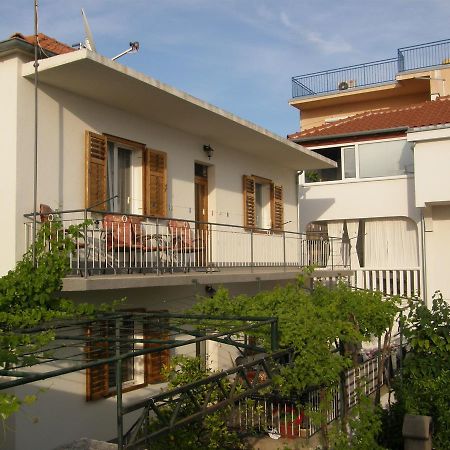 Apartment Antonija Primošten Esterno foto