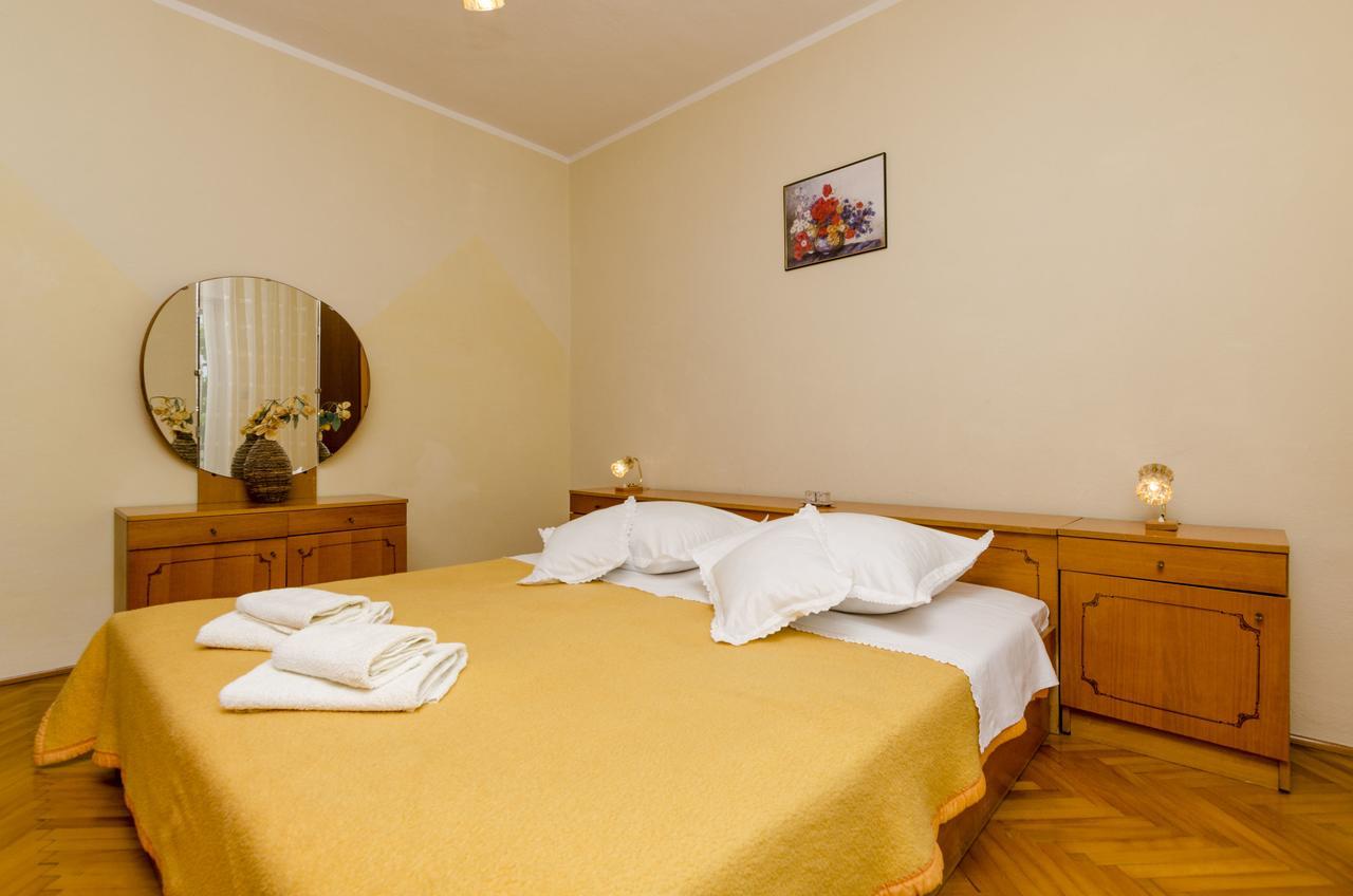 Apartment Antonija Primošten Esterno foto