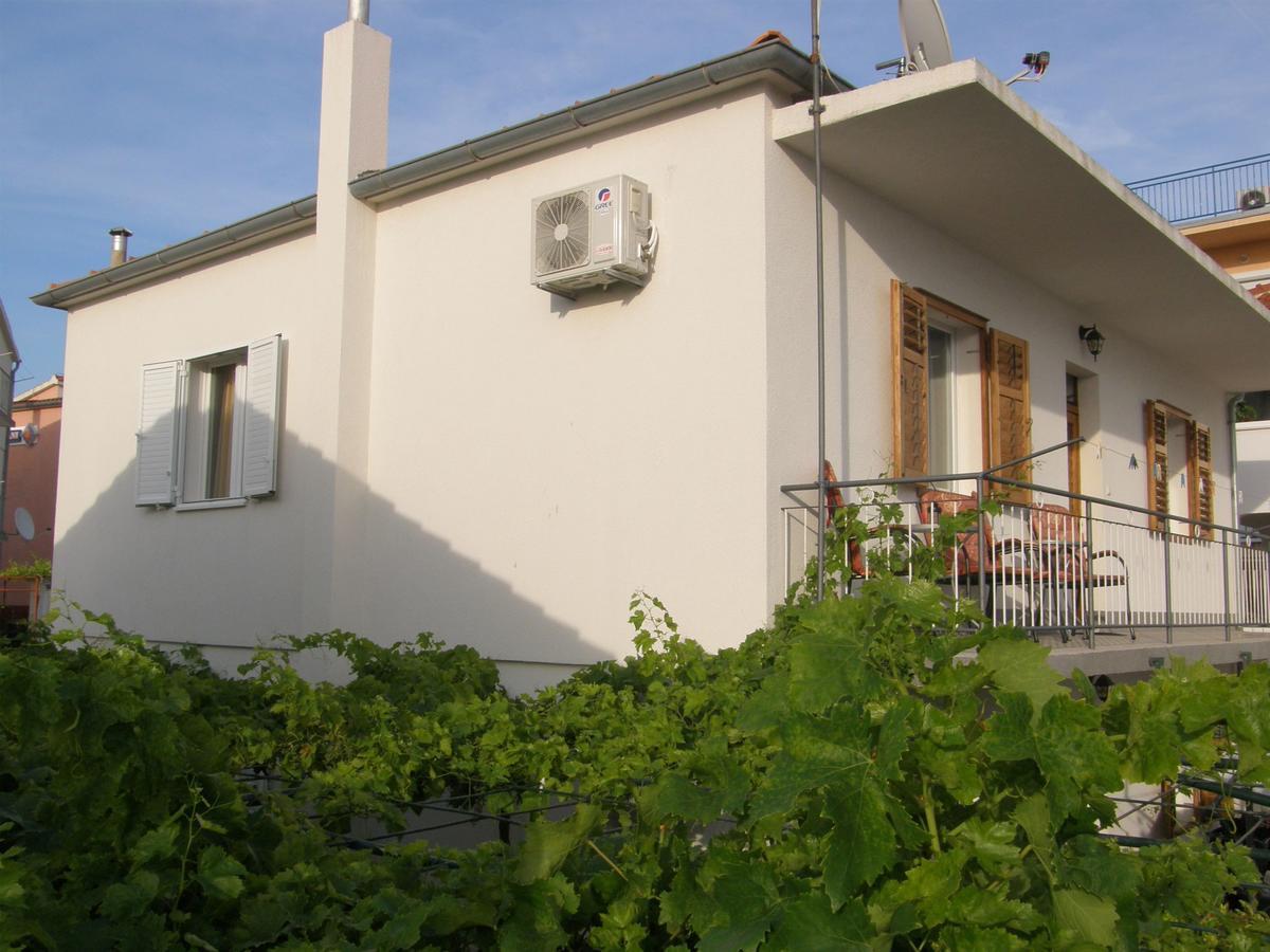 Apartment Antonija Primošten Esterno foto